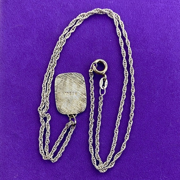 ๐ Vintage Sterling Silver Virgin Mary & Child Pendant Necklace - Picture 2 of 4